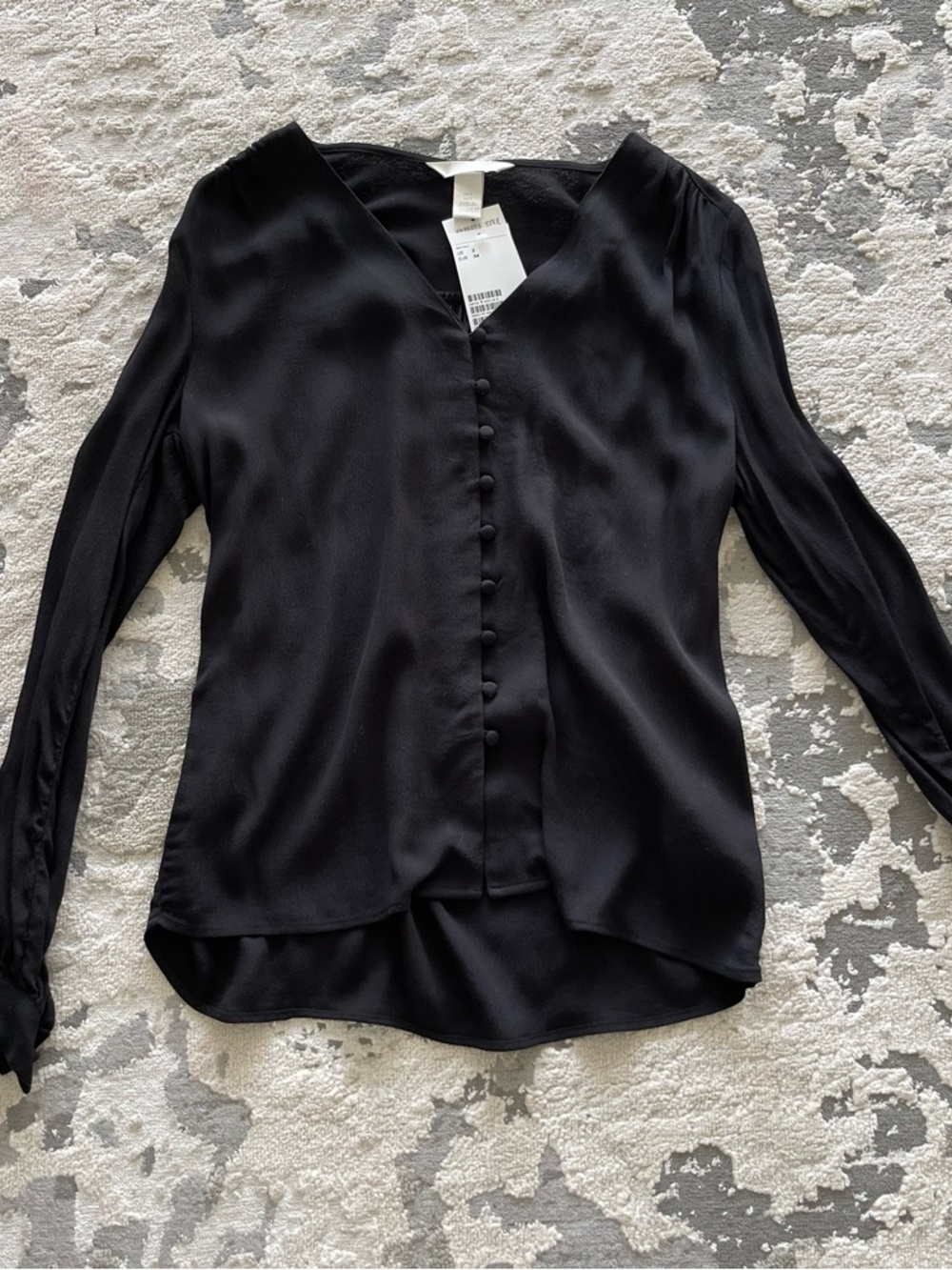 H&M Black V-Neck Button-Front Long Sleeve Blouse